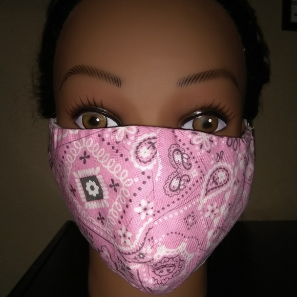 Pink Paisley Mask - Picture 3 of 4